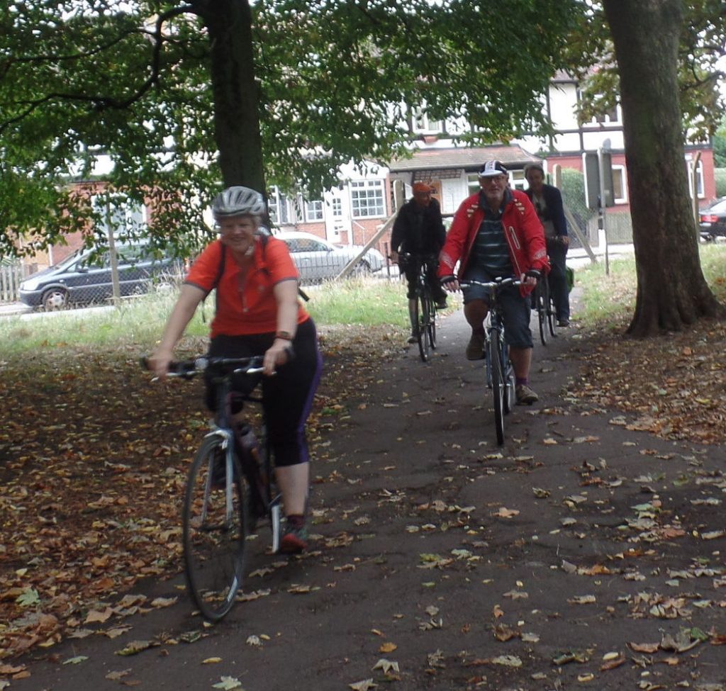 Entering Gunnersbury Park